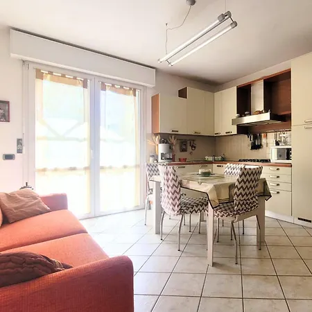 Cn041 - Cesenatico, Quadrilocale Accessoriato Su Due Livelli Cesenatico