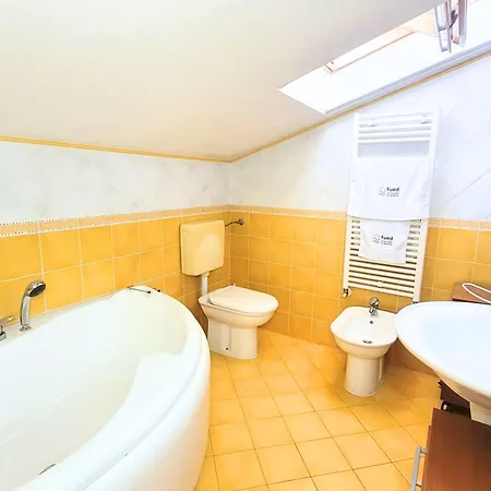 Apartment Cn041 - Cesenatico, Quadrilocale Accessoriato Su Due Livelli *